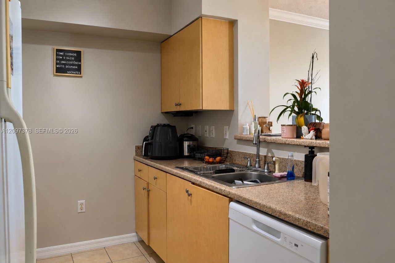 616 Clearwater Park Rd , Unit 808, West Palm Beach, FL 33401 Photo