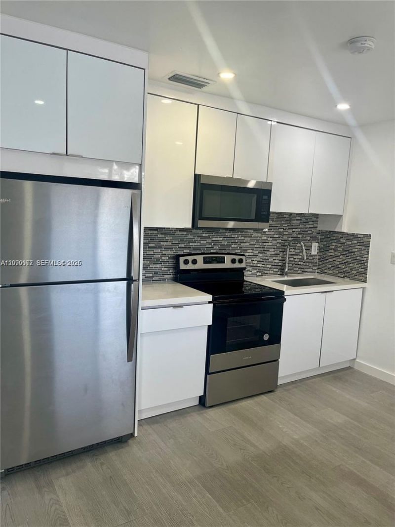 11050 SW 5th St , Unit 1, Sweetwater, FL 33174 Photo