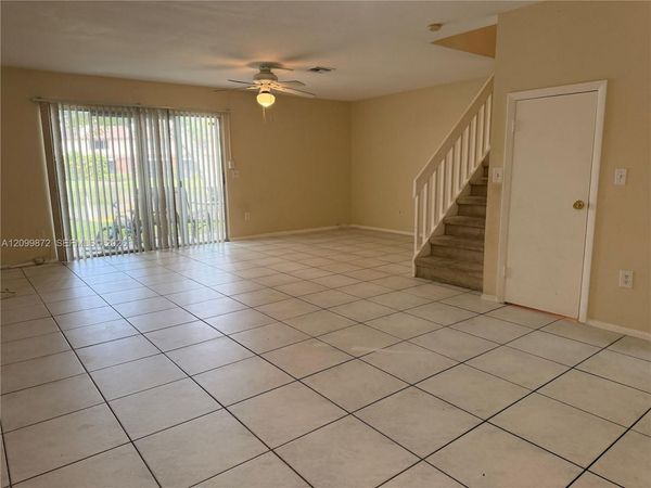 1209 Sussex Dr , North Lauderdale, FL 33068