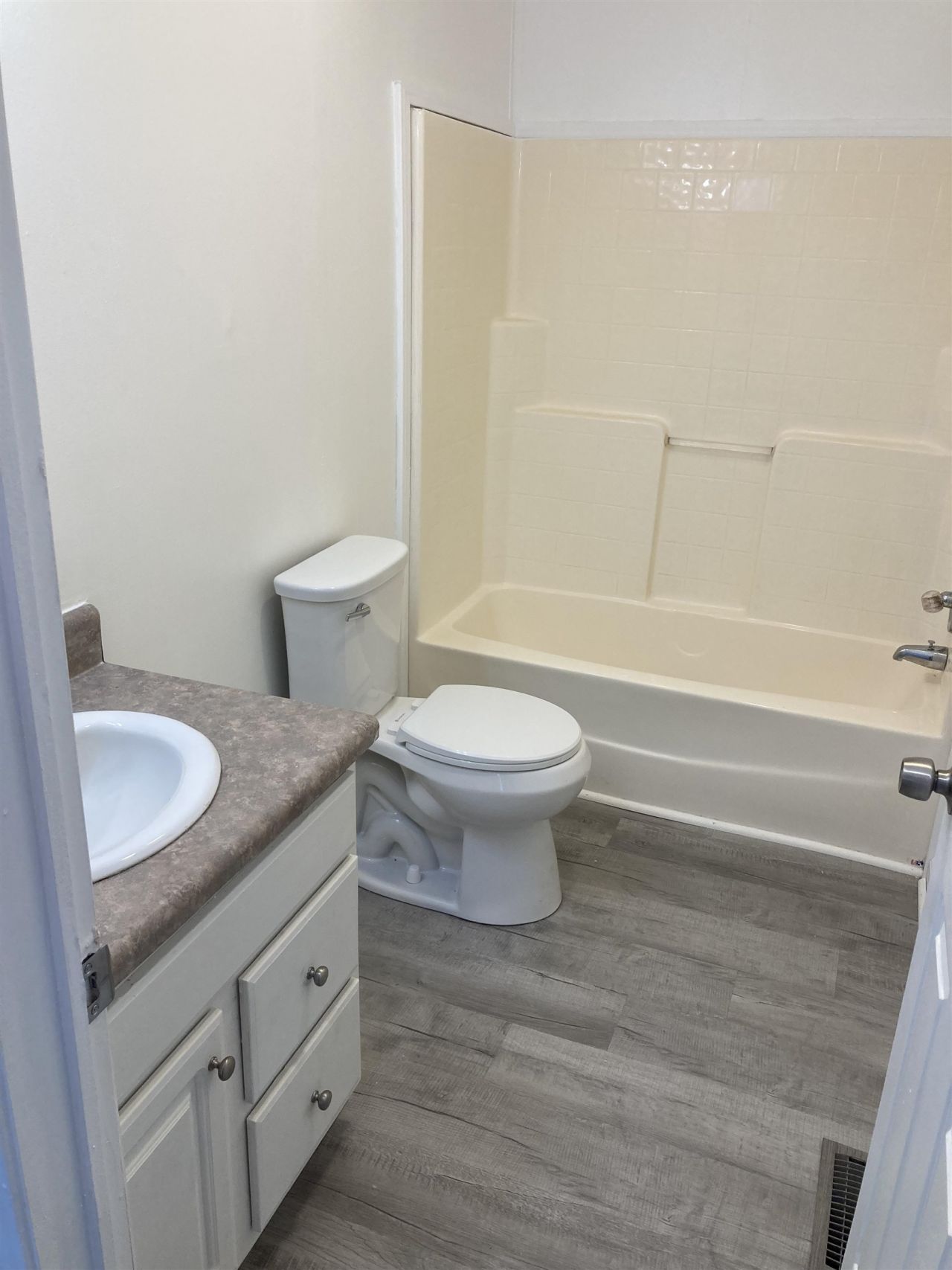 4308 Kodiak Ln  Photo 17