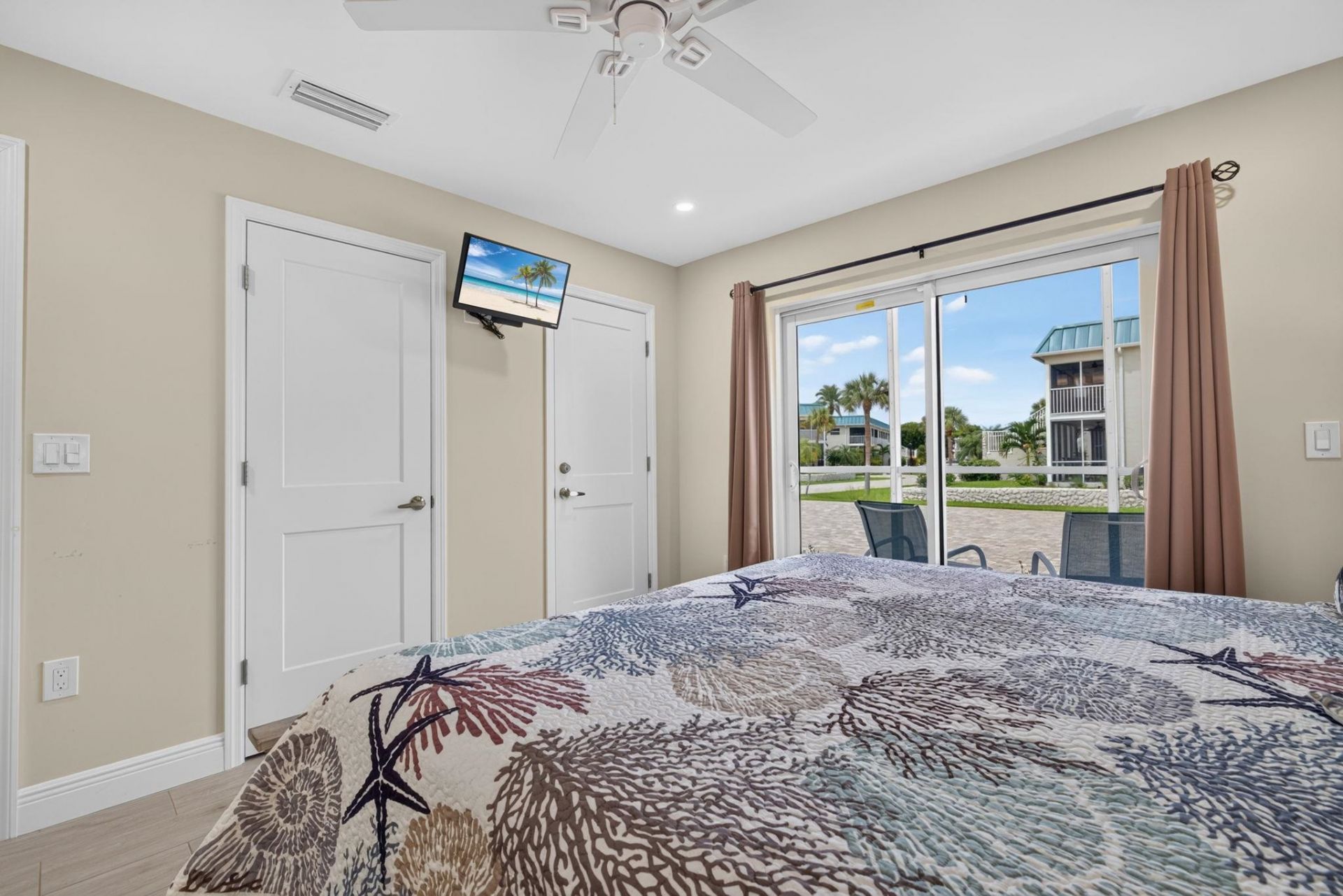 827 E Gulf Dr, Unit C-3, Sanibel, FL 33957 Photo
