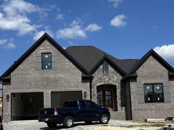 129 Black Hawk Drive, Vonore, TN 37885