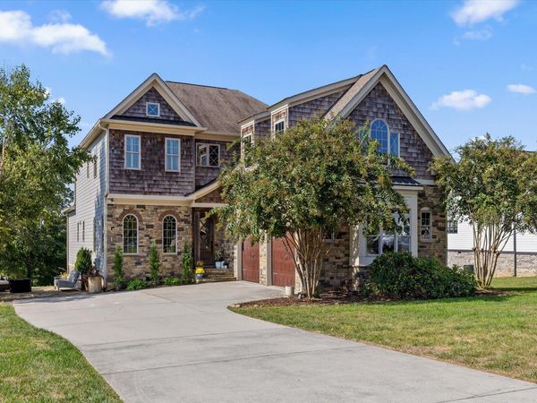 1966 Wagon Lane, Signal Mountain, TN 37377