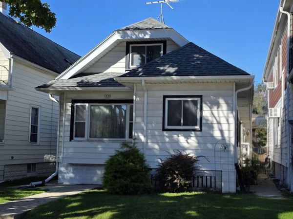 1533 S 72nd St, West Allis, WI 53214