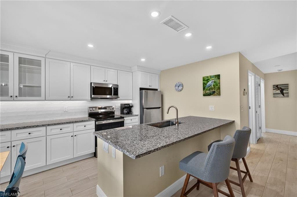 827 E Gulf Dr , Unit C-3, Sanibel, FL 33957 Photo