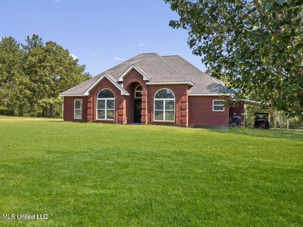 22720 Old River Road, Vancleave, MS 39565