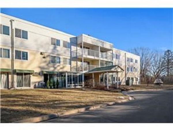 130 Demont Avenue E, Unit 151, Little Canada, MN 55117