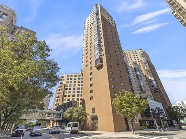 900 N STAFFORD STREET, Unit 1819, ARLINGTON, VA 22203