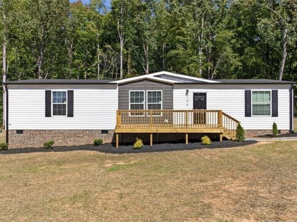 166 Christophers Court , Lexington, NC 27295