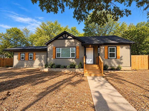 809 Burton Street, Benton, AR 72015