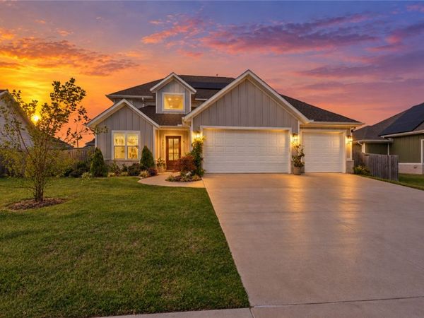 2812 S 20th Street , Rogers, AR 72758