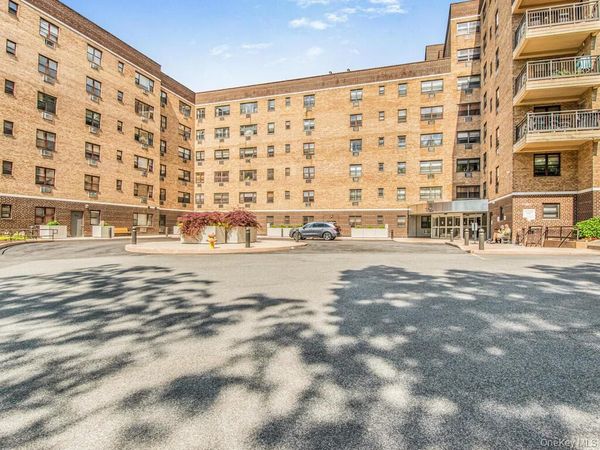 505 Central Avenue , Unit 305, White Plains, NY 10606