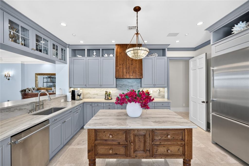 90 Beachside Drive , Unit 301, Vero Beach, FL 32963 Photo