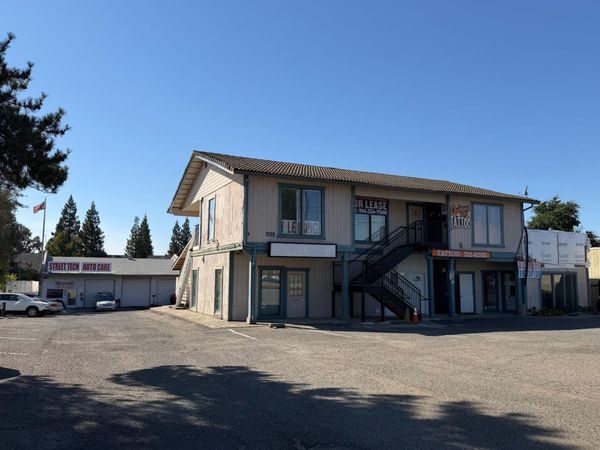 8864 Greenback Ln, Orangevale, CA 95662