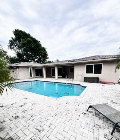 16764 Golfview Dr, Weston, FL 33326 Photo
