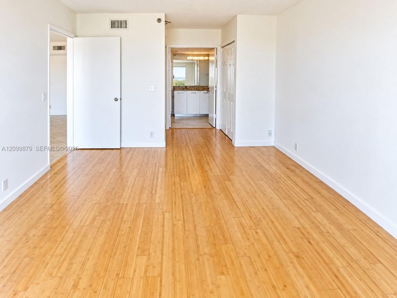 3300 NE 191st St, Unit 611, Aventura, FL 33180 Photo