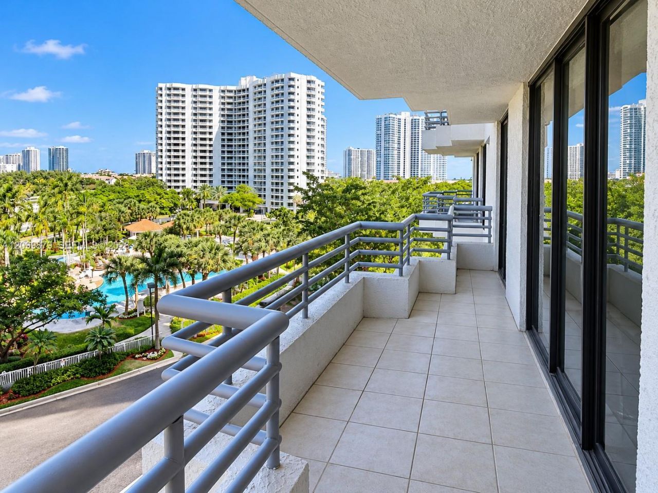 3300 NE 191st St, Unit 611, Aventura, FL 33180 Photo