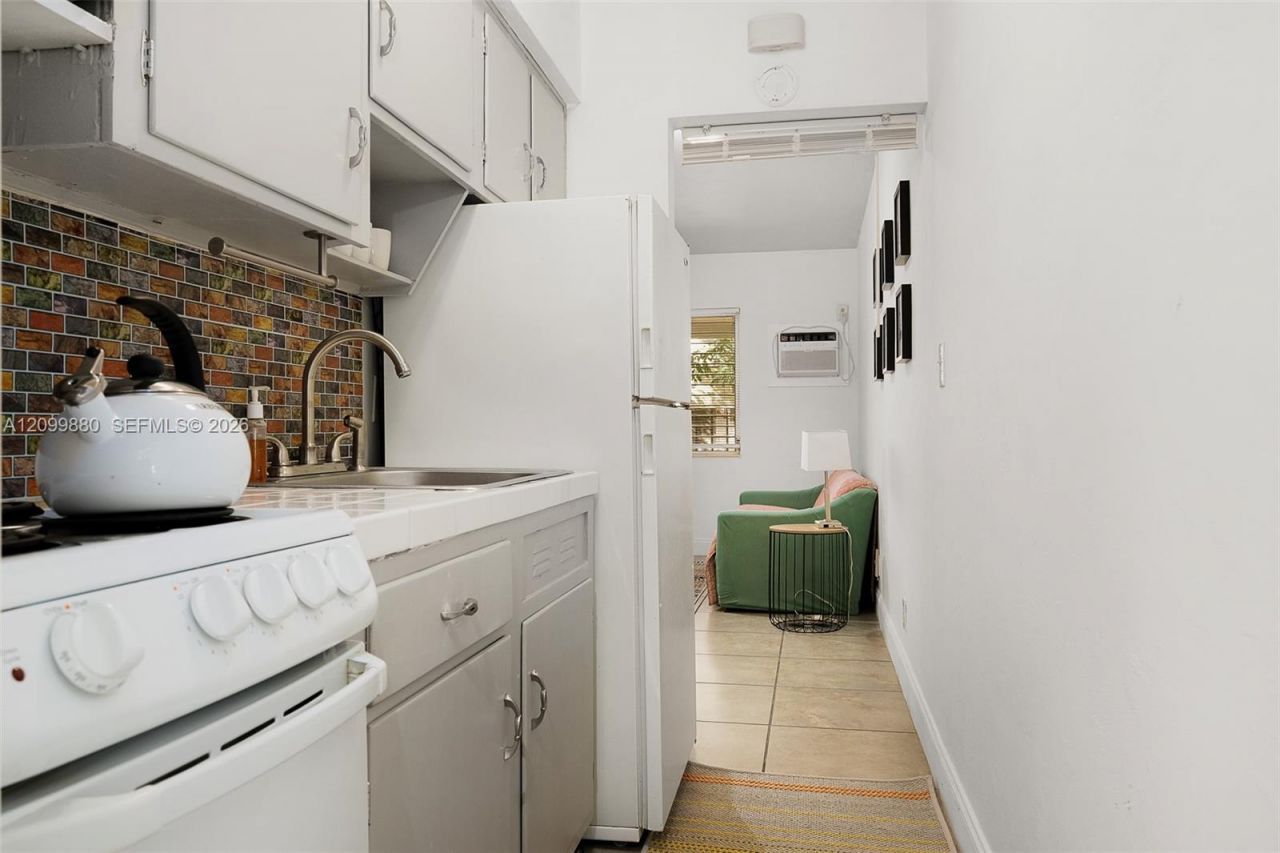 618 NE 8th Ave, Unit 1-5, Fort Lauderdale, FL 33304 Photo