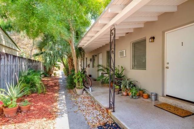 618 NE 8th Ave, Unit 1-5, Fort Lauderdale, FL 33304 Photo