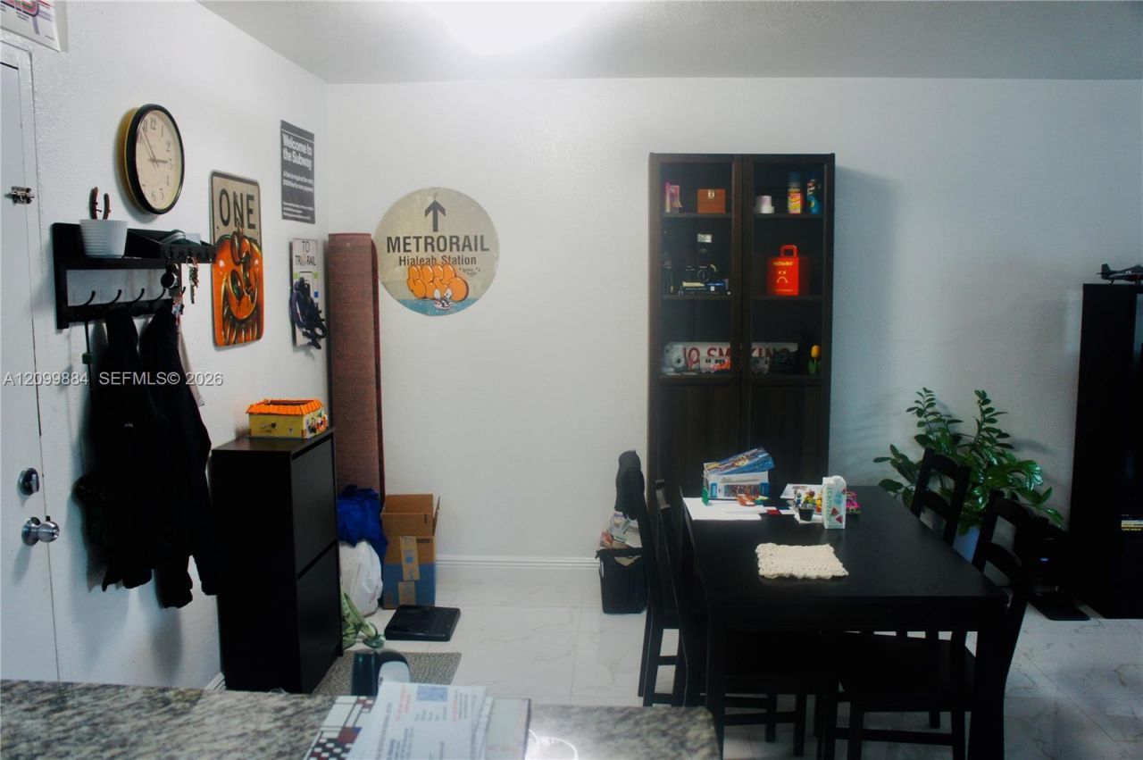 10393 N Kendall Dr, Unit U8, Miami, FL 33176 Photo
