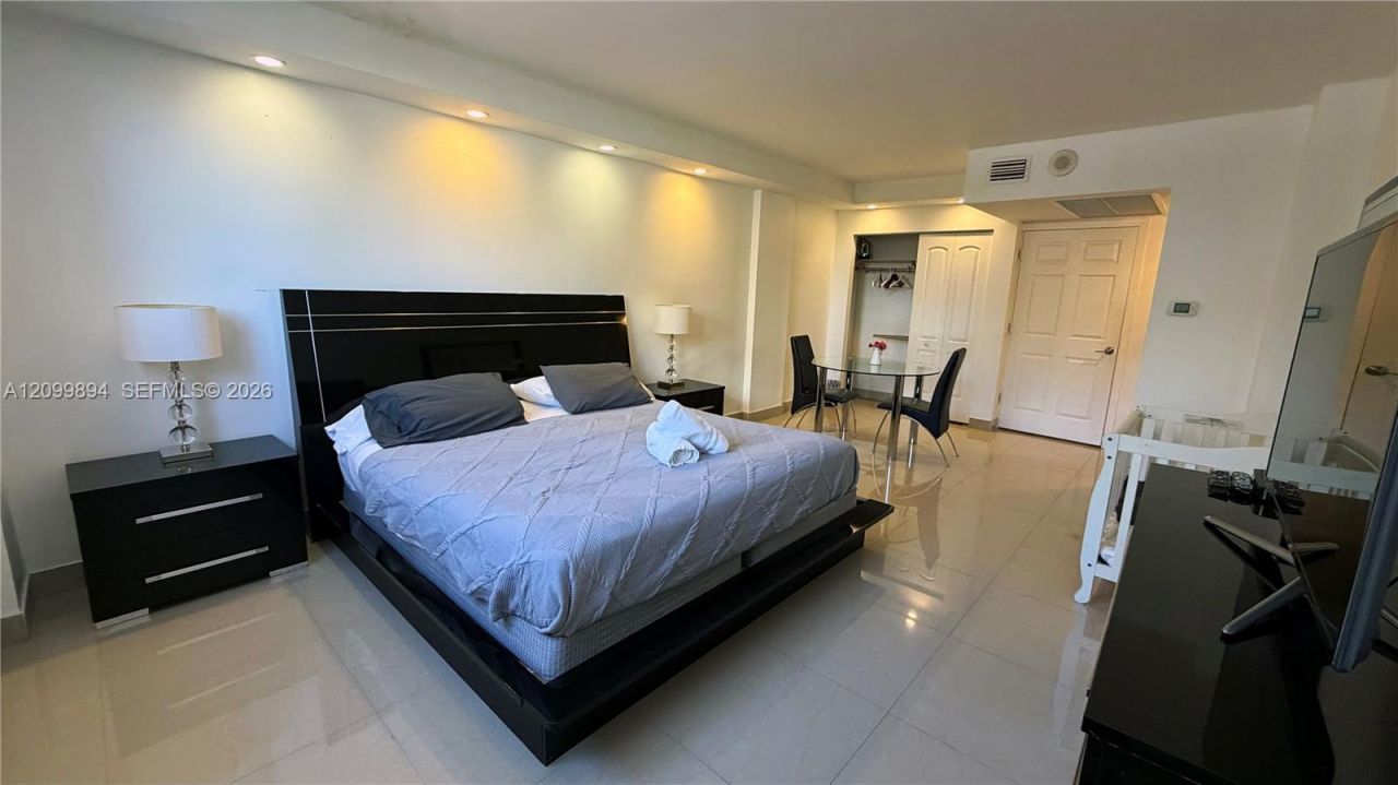 19370 Collins Ave , Unit 201, Sunny Isles Beach, FL 33160 Photo