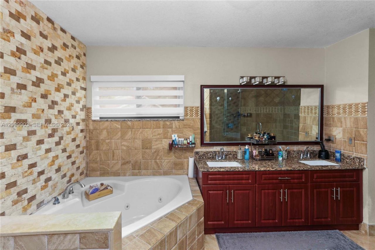15221 SW 148th Ave , Miami, FL 33187 Photo