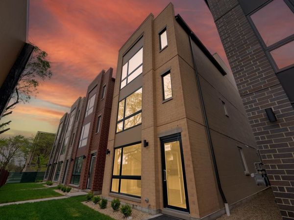 4611 S Saint Lawrence Avenue , Unit 2, Chicago, IL 60653