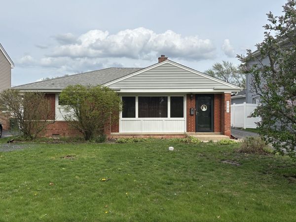 8303 N Washington Street, Niles, IL 60714