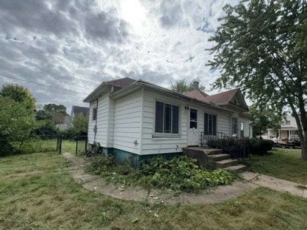 103 S Chicago Avenue , Ladd, IL 61329