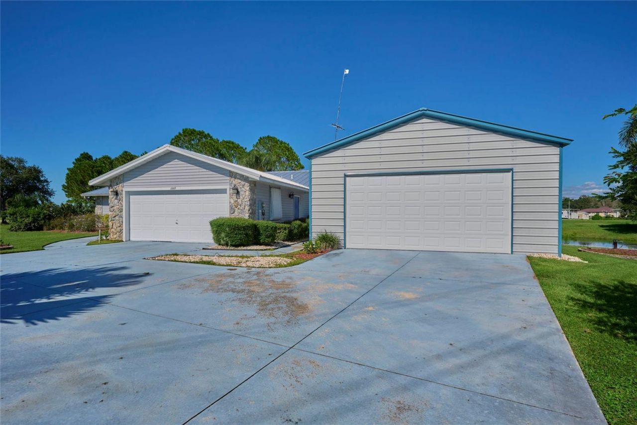 6449 Avocado Drive , Indian Lake Estates, FL 33855 Photo