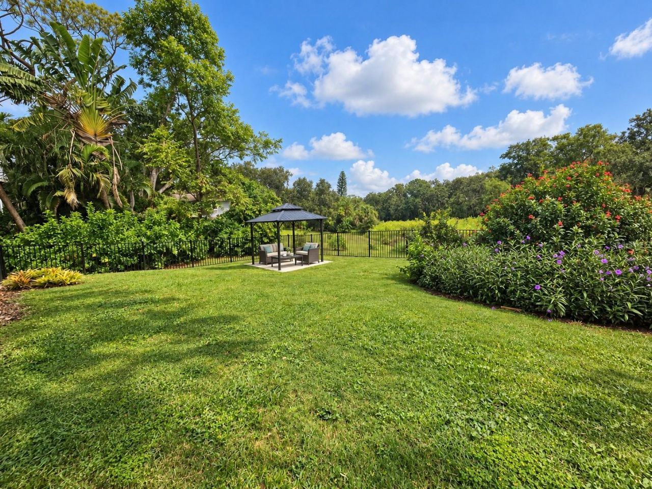 5054 San Jose Drive , Sarasota, FL 34235 Photo