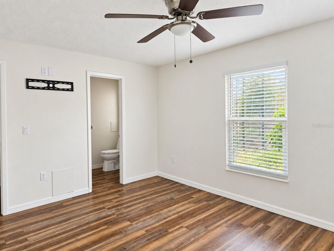 5054 San Jose Drive , Sarasota, FL 34235 Photo