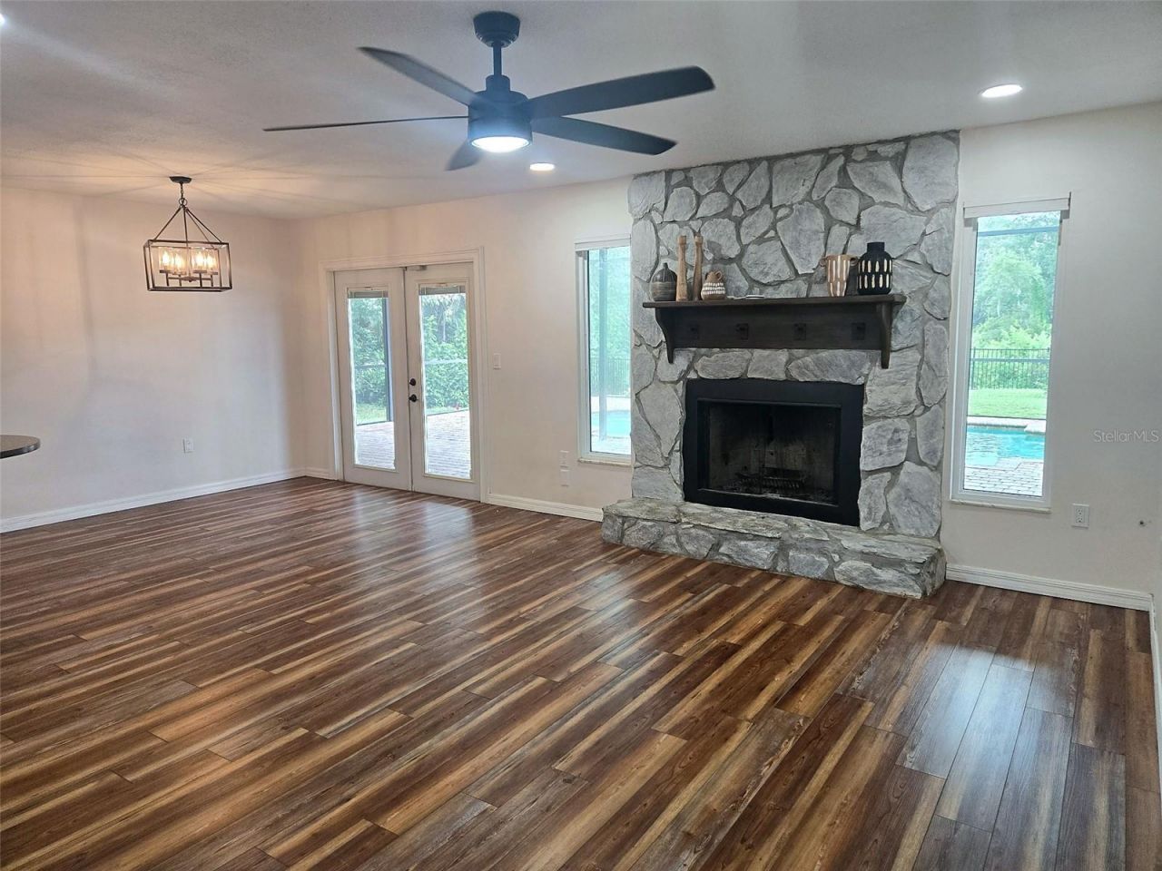 5054 San Jose Drive , Sarasota, FL 34235 Photo