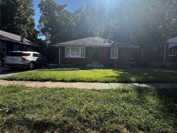 5712 Hamilton Avenue, Jennings, MO 63136