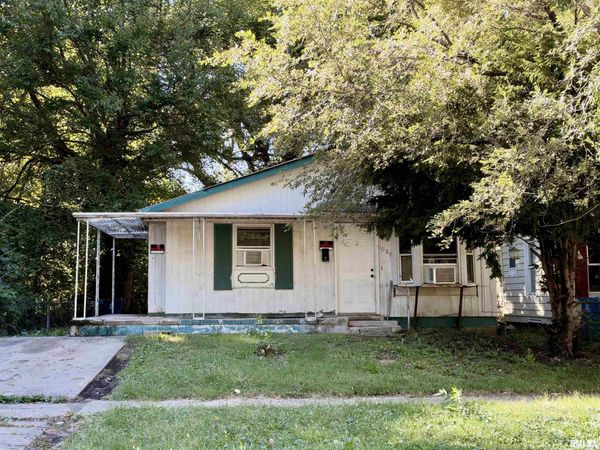 1007 S 16TH Street, Springfield, IL 62703