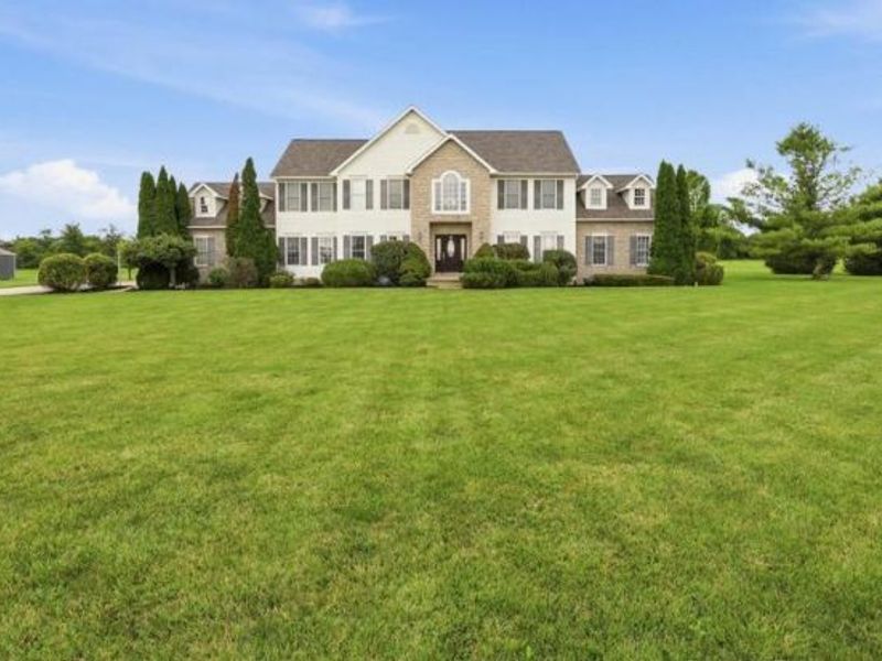 1045 SW US Highway 42, London, OH 43140 Photo 2
