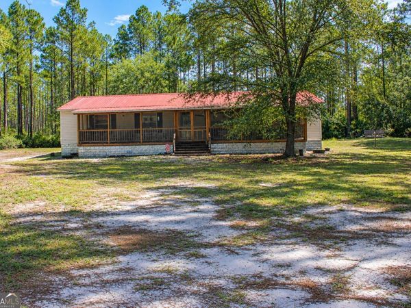 820 Ira Crews Rd, Folkston, GA 31537