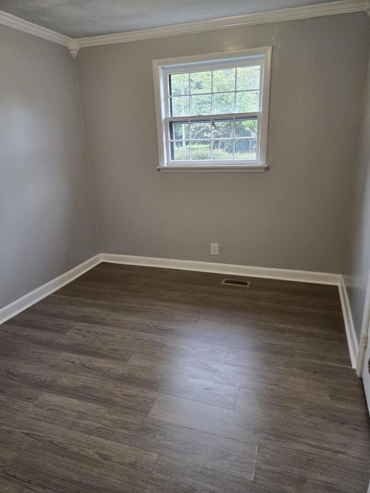 1751 Myers Road Photo 4