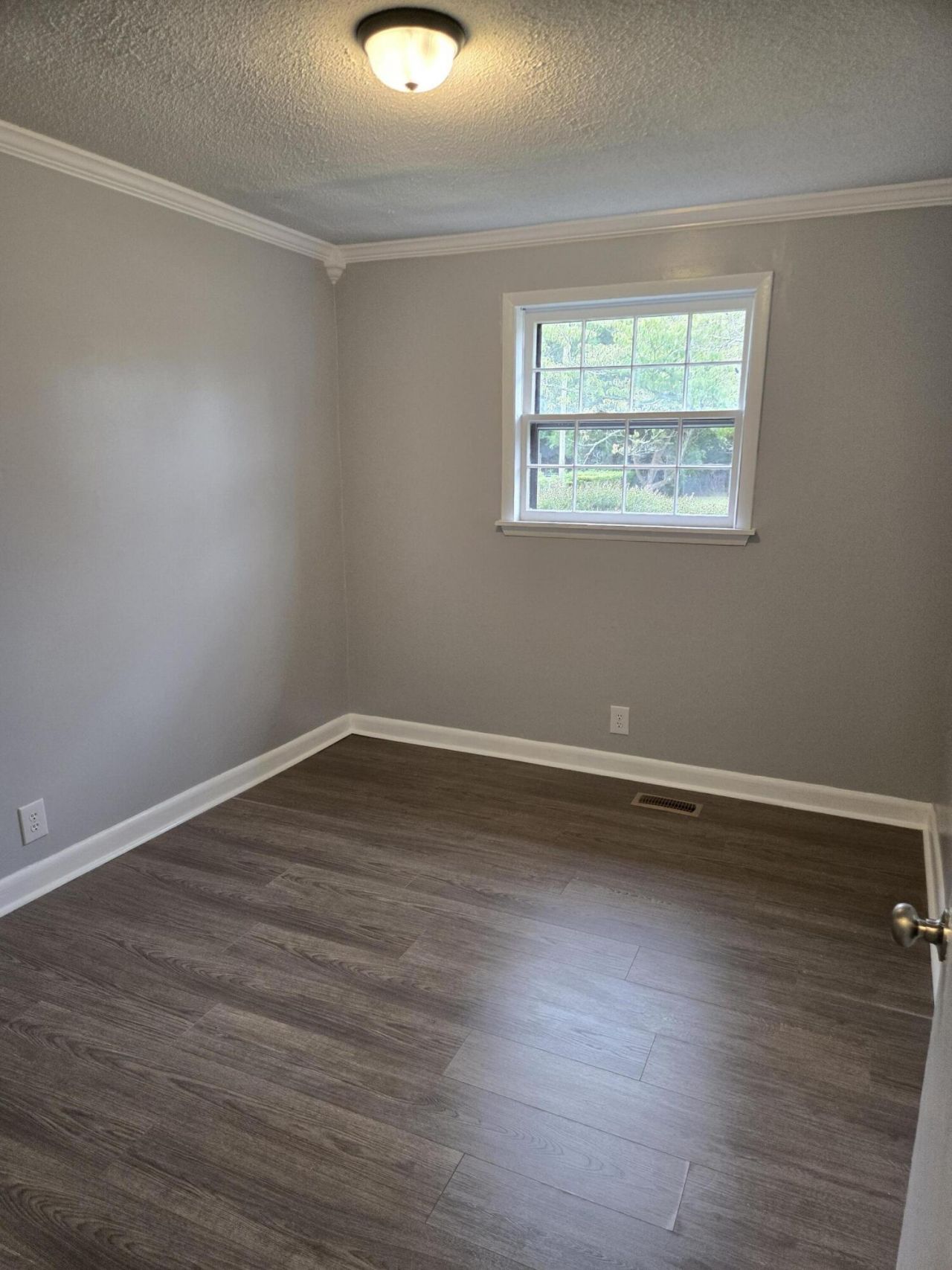 1751 Myers Road Photo 5