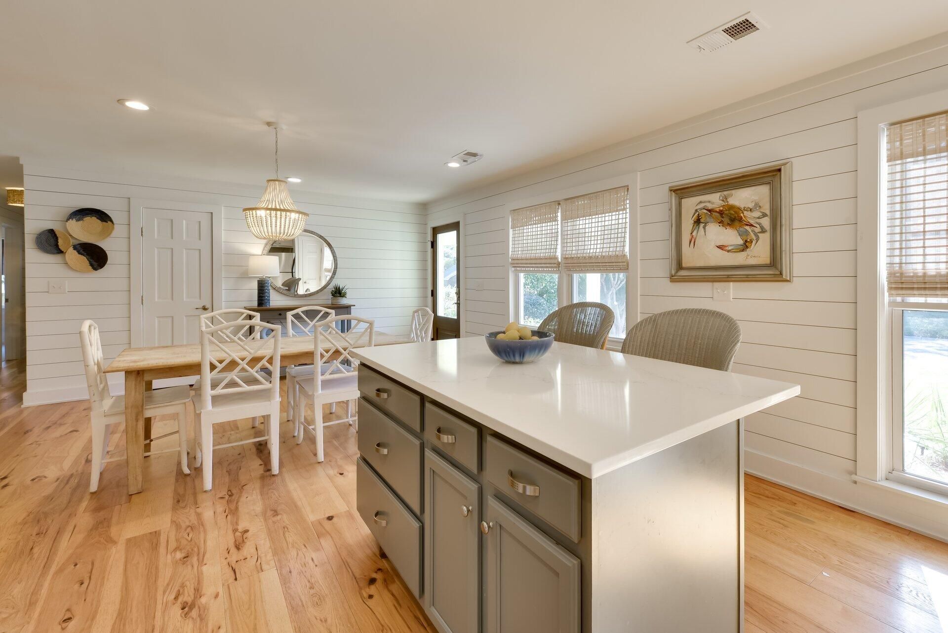 1154 Shoreside Way Photo 3