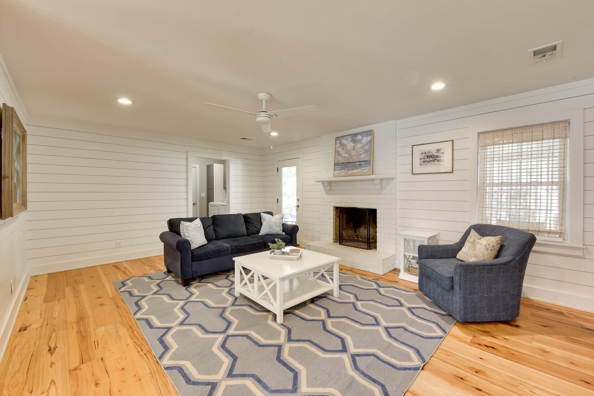 1154 Shoreside Way Photo 5