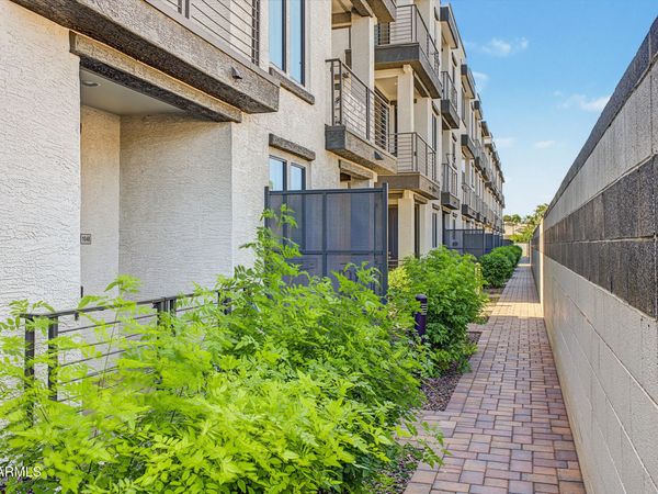 2090 S DORSEY Lane, Unit 1048, Tempe, AZ 85282