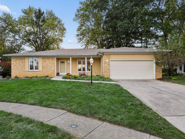 6983 Constitution Place , Columbus, OH 43235