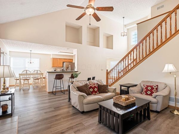 6504 Hemmingford Drive, Canal Winchester, OH 43110