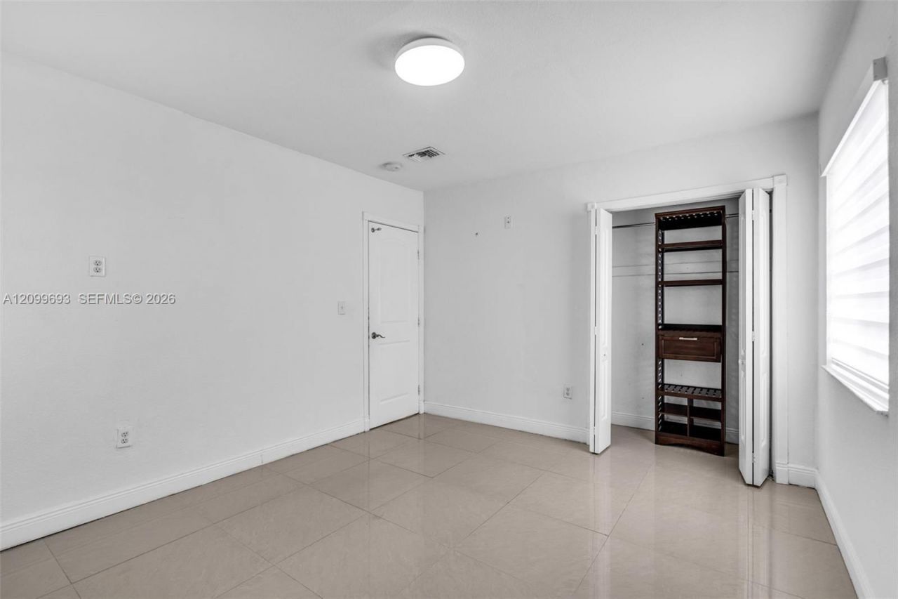 13470 NW 16th Ave , Unit ., North Miami, FL 33167 Photo