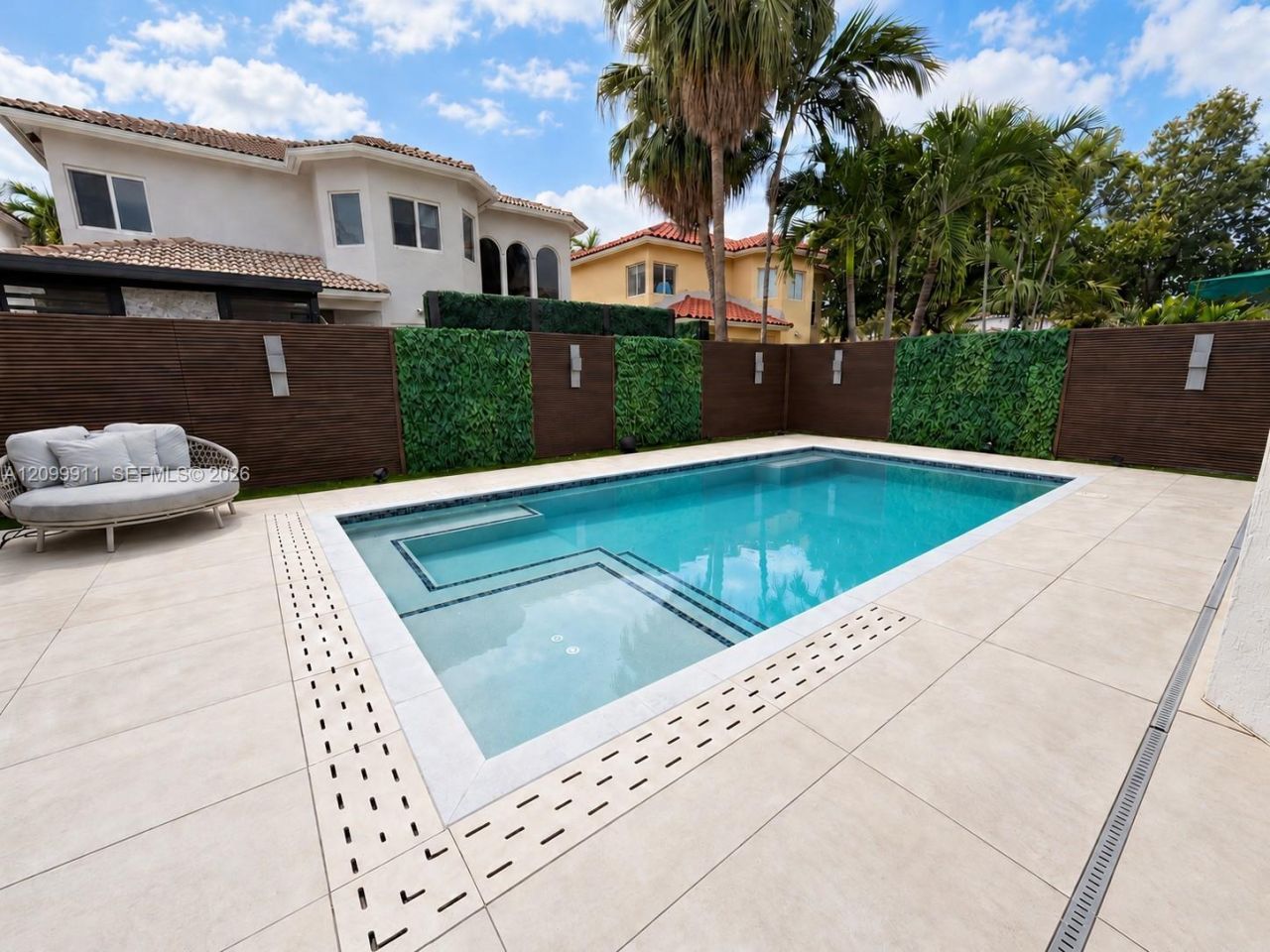 7310 NW 107th Pl, Doral, FL 33178 Photo