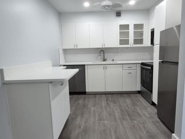 345 WELLINGTON H, Unit 345, West Palm Beach, FL 33417