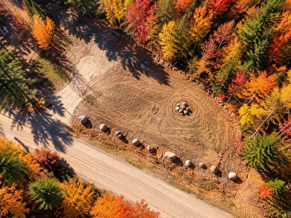 Sullivan Road, Stark, NH 03582