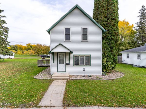 313 LINCOLN Avenue , Crookston, MN 56716