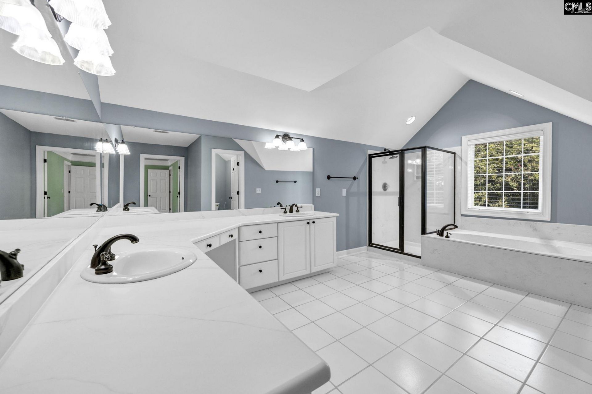 109 Crosscreek Drive  Photo 33